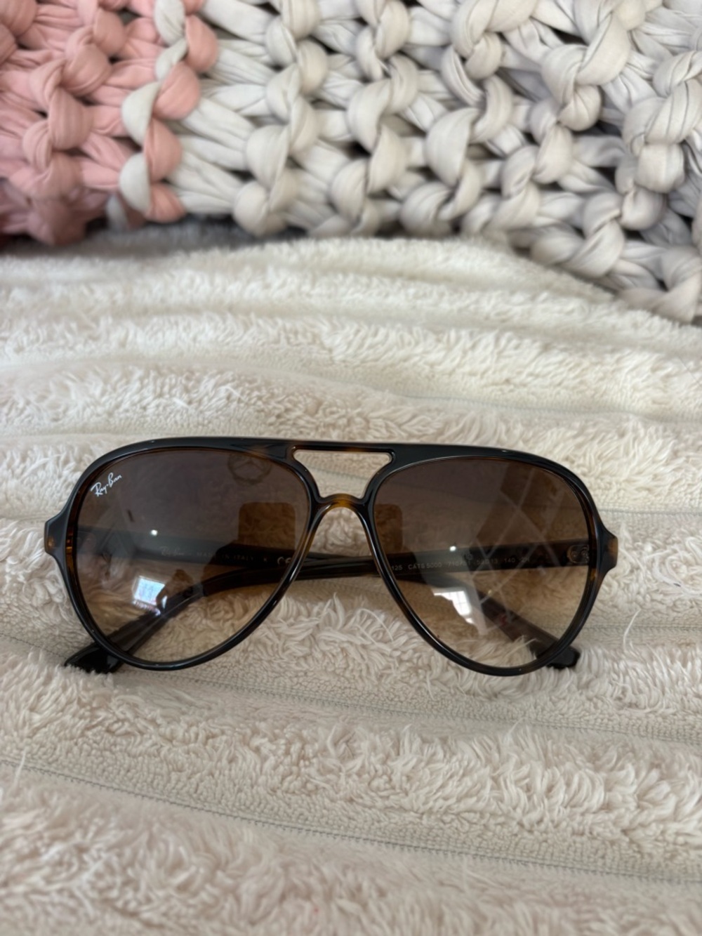 Ray-Ban Brown Gradient Aviator Sunglasses with Black Frame Accents New with box